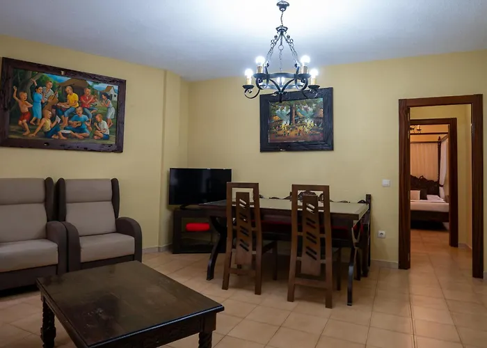 Panther Villadolores 아파트 라 알베르카