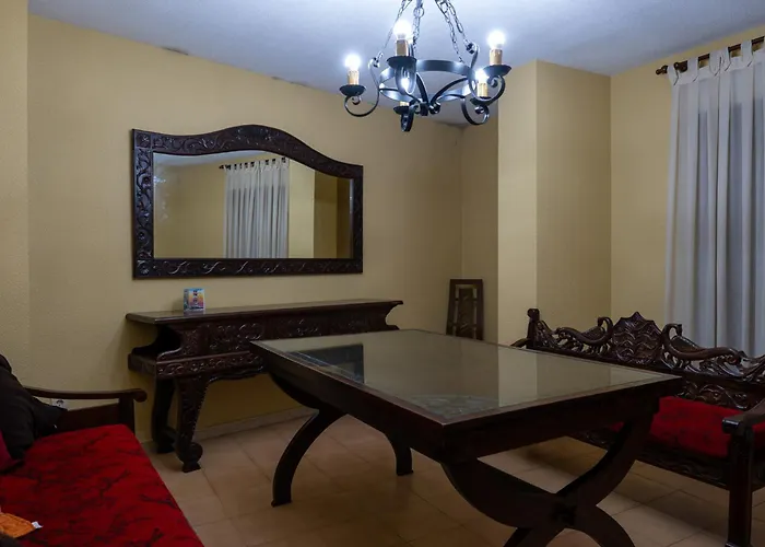 Panther Villadolores 아파트 *